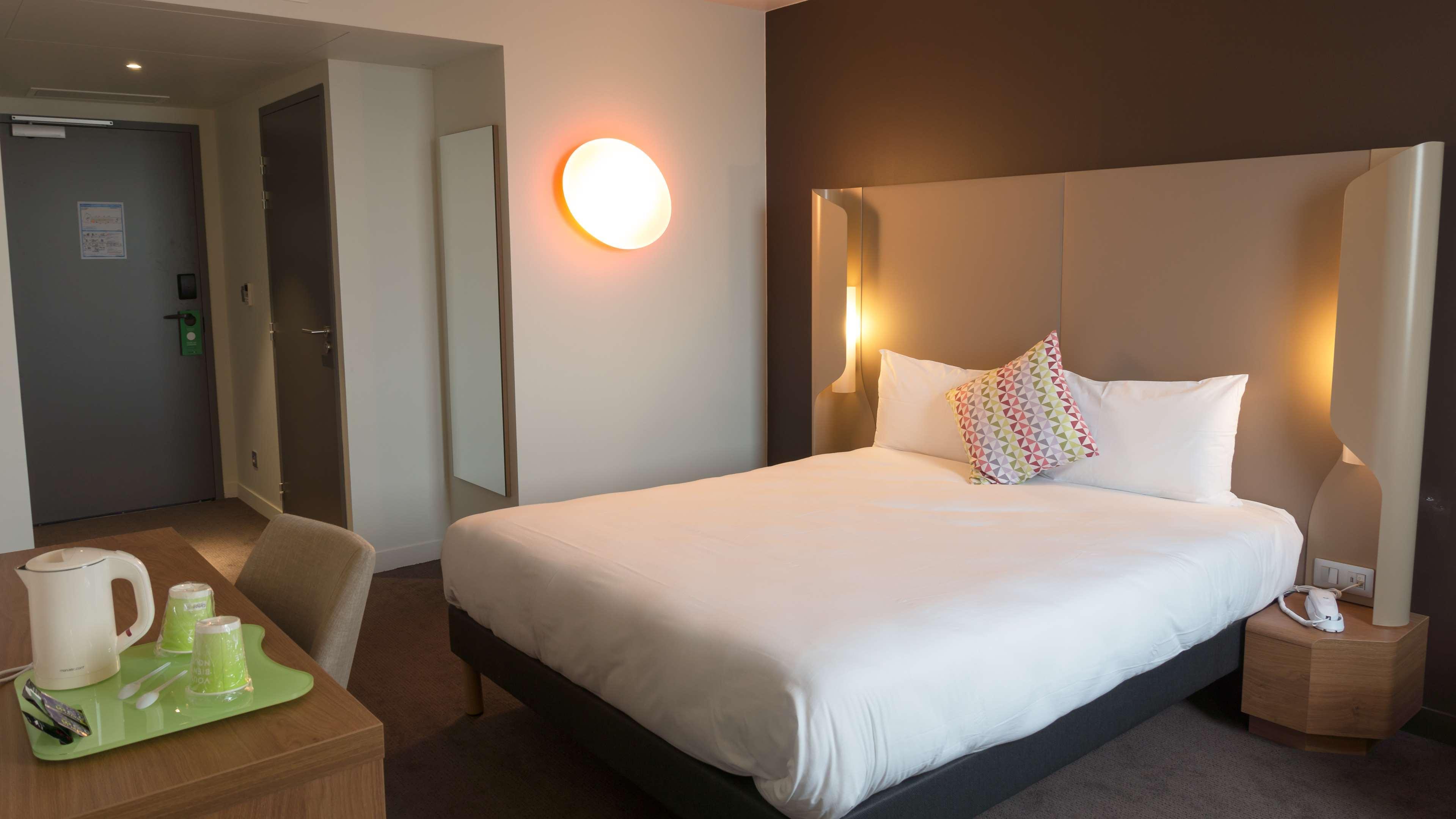 Campanile Tours Nord Hotel Bagian luar foto