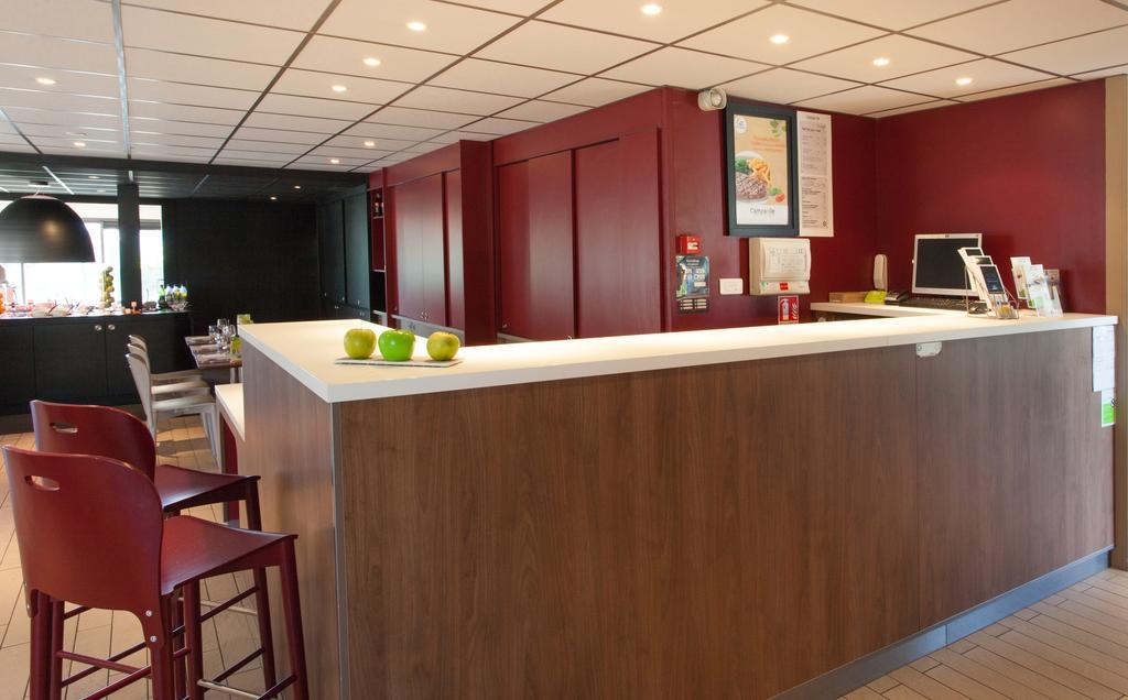 Campanile Tours Nord Hotel Bagian luar foto