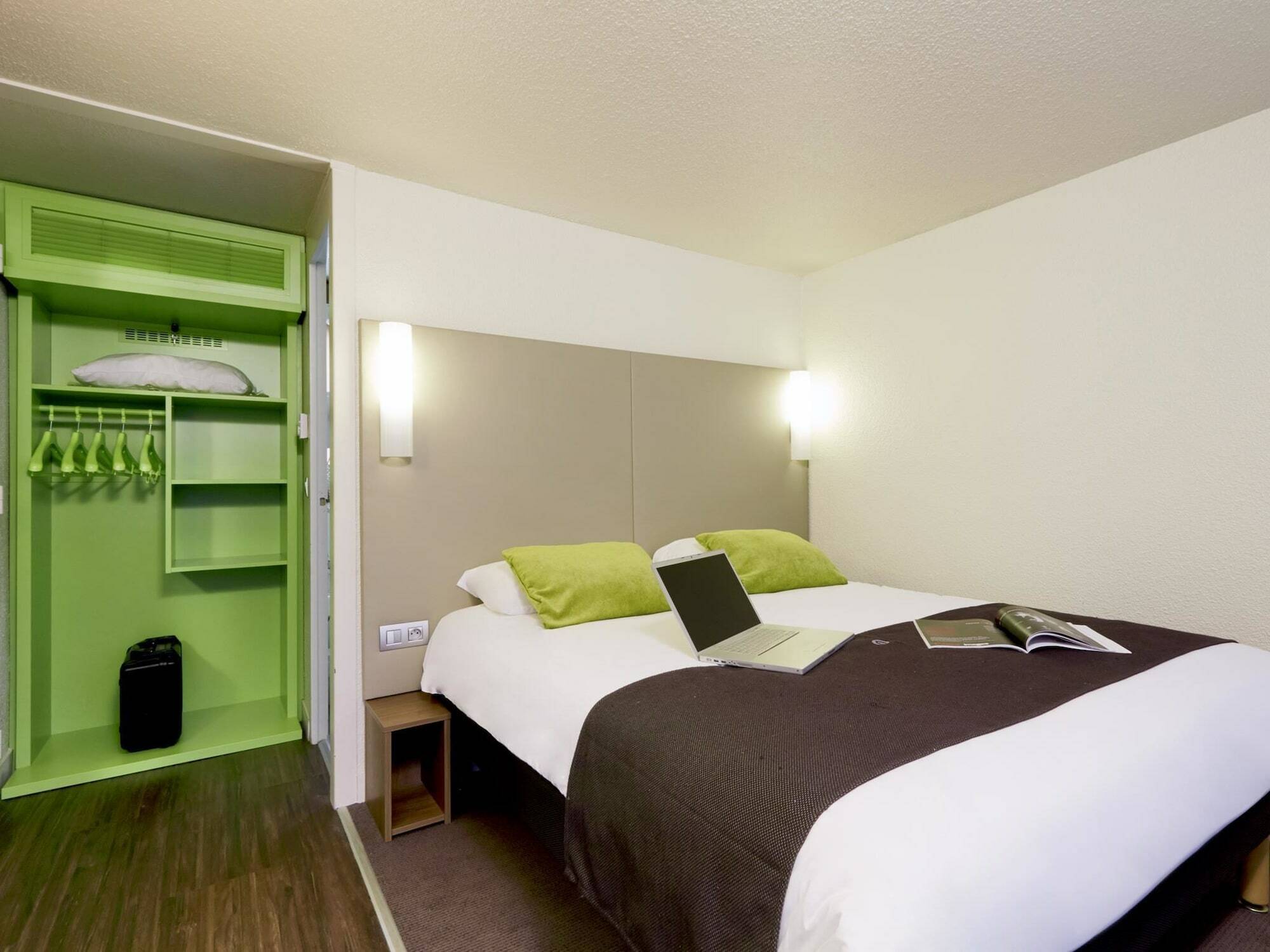 Campanile Tours Nord Hotel Bagian luar foto